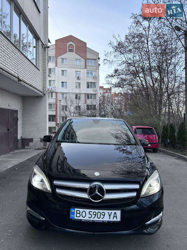 Mercedes-Benz B-Class 2016 Mercedes-Benz B-Class 2016