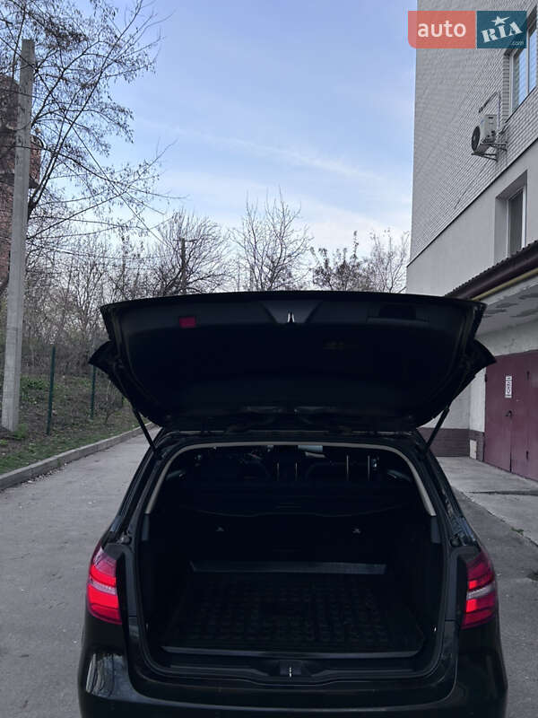 Хетчбек Mercedes-Benz B-Class 2016 в Тернополі фото 11 Хетчбек Mercedes-Benz B-Class 2016 в Тернополі