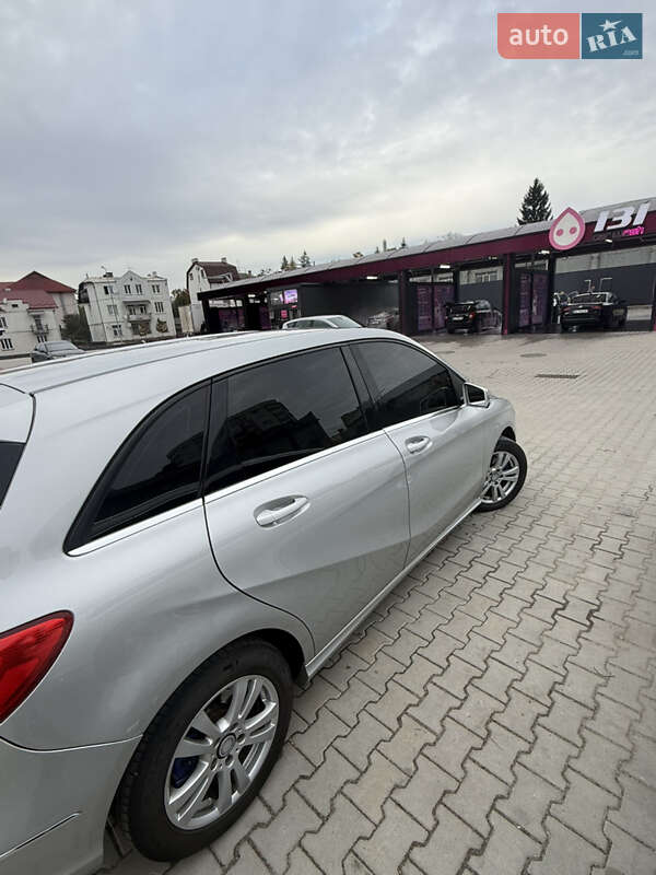 Хетчбек Mercedes-Benz B-Class 2014 в Львові фото Хетчбек Mercedes-Benz B-Class 2014 в Львові