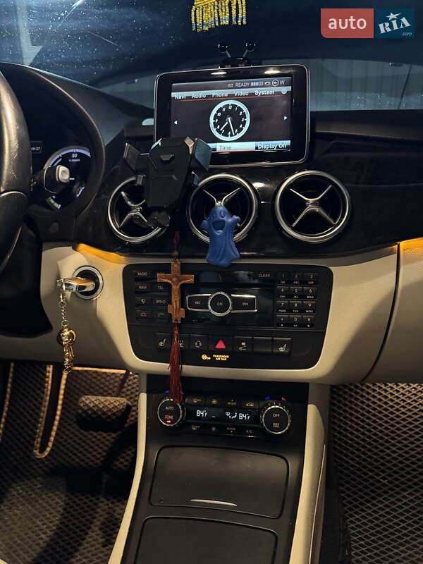 Хетчбек Mercedes-Benz B-Class 2014 в Полтаві фото 9 Хетчбек Mercedes-Benz B-Class 2014 в Полтаві
