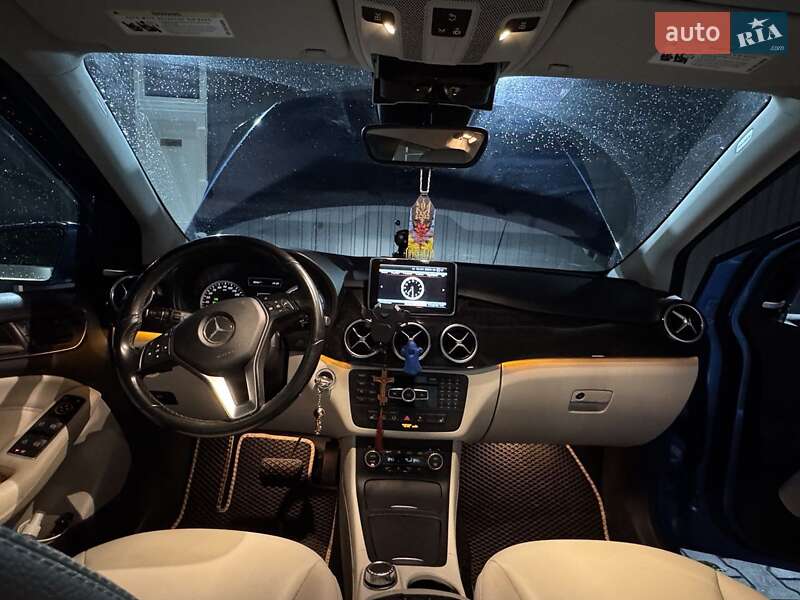 Хетчбек Mercedes-Benz B-Class 2014 в Полтаві фото 6 Хетчбек Mercedes-Benz B-Class 2014 в Полтаві