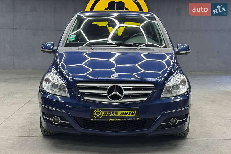 Хетчбек Mercedes-Benz B-Class 2010 в Чернівцях фото 2 Хетчбек Mercedes-Benz B-Class 2010 в Чернівцях