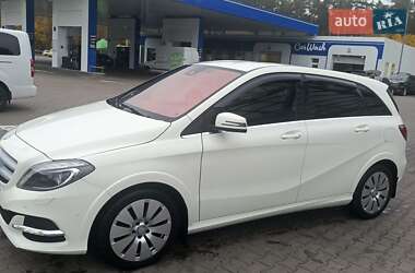 Хэтчбек Mercedes-Benz B-Class 2015 в 
