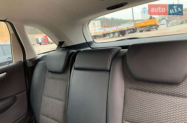 Хэтчбек Mercedes-Benz B-Class 2010 в 