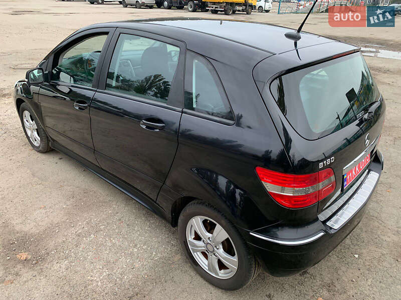 Хетчбек Mercedes-Benz B-Class 2010 в Києві фото 17 Хетчбек Mercedes-Benz B-Class 2010 в Києві