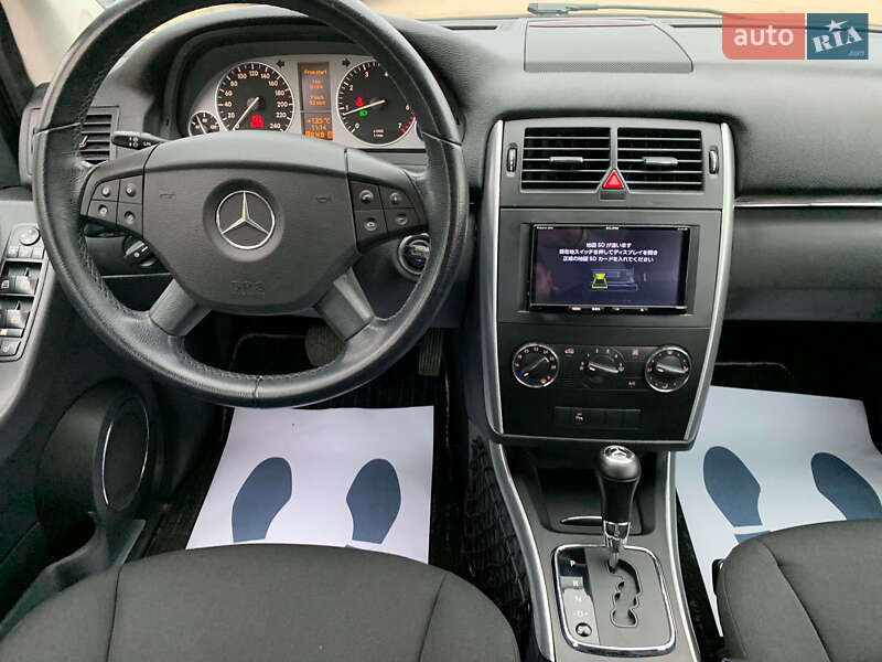 Хетчбек Mercedes-Benz B-Class 2010 в Києві фото 28 Хетчбек Mercedes-Benz B-Class 2010 в Києві