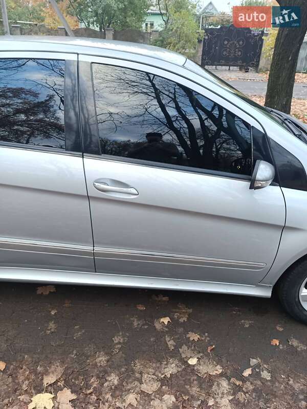 Хэтчбек Mercedes-Benz B-Class 2005 в Першотравенске фото 5 Хэтчбек Mercedes-Benz B-Class 2005 в Першотравенске