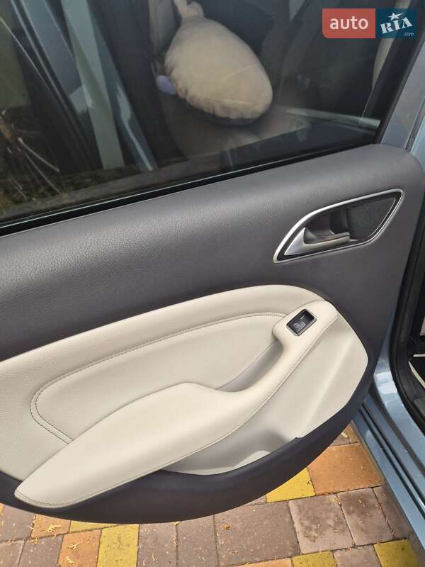 Хэтчбек Mercedes-Benz B-Class 2015 в Днепре фото 16 Хэтчбек Mercedes-Benz B-Class 2015 в Днепре