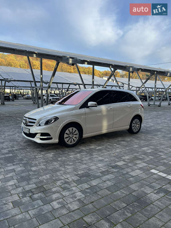 Хэтчбек Mercedes-Benz B-Class 2015 в Львове фото 11 Хэтчбек Mercedes-Benz B-Class 2015 в Львове
