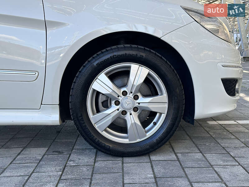 Хетчбек Mercedes-Benz B-Class 2010 в Львові фото 33 Хетчбек Mercedes-Benz B-Class 2010 в Львові