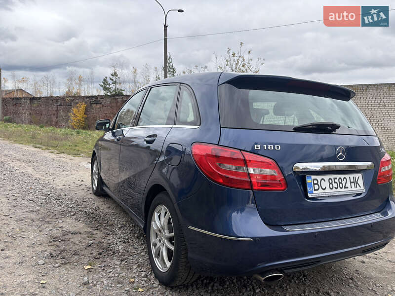 Хэтчбек Mercedes-Benz B-Class 2012 в Ровно фото 3 Хэтчбек Mercedes-Benz B-Class 2012 в Ровно
