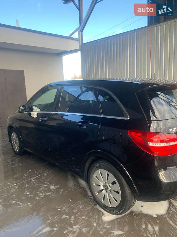 Хэтчбек Mercedes-Benz B-Class 2017 в Козине