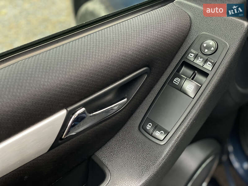 Хетчбек Mercedes-Benz B-Class 2005 в Львові фото 25 Хетчбек Mercedes-Benz B-Class 2005 в Львові