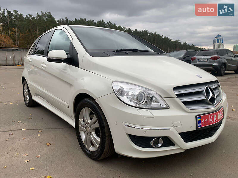 Mercedes-Benz B-Class 2011
