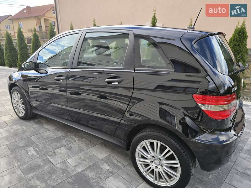 Хэтчбек Mercedes-Benz B-Class 2005 в Ивано-Франковске фото 10 Хэтчбек Mercedes-Benz B-Class 2005 в Ивано-Франковске