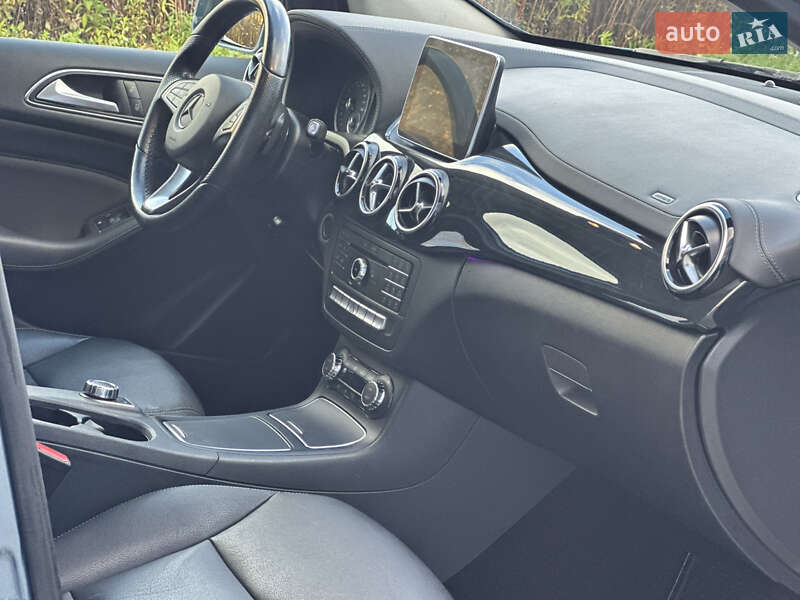 Хетчбек Mercedes-Benz B-Class 2015 в Львові фото 21 Хетчбек Mercedes-Benz B-Class 2015 в Львові