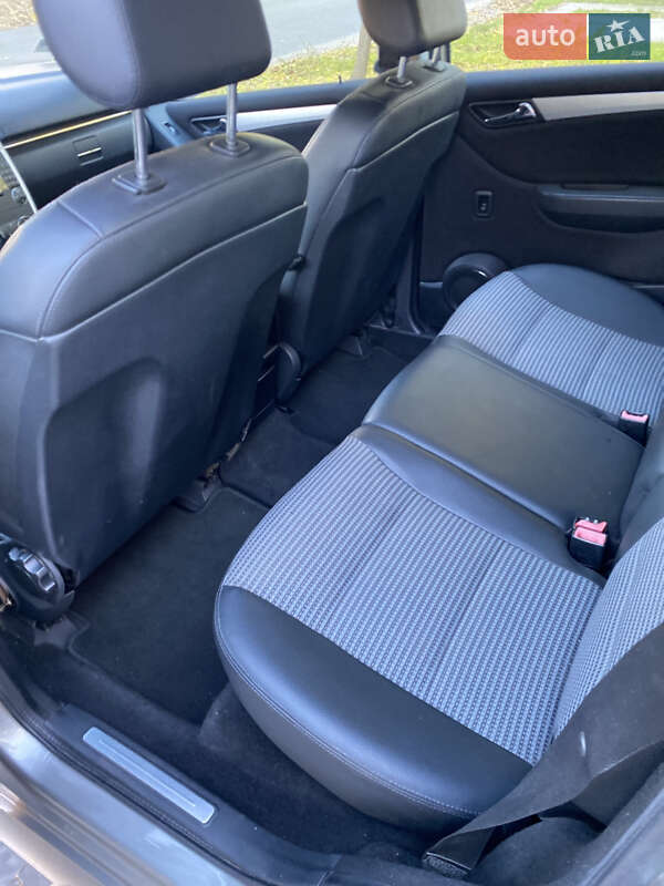 Хетчбек Mercedes-Benz B-Class 2007 в Одесі фото 18 Хетчбек Mercedes-Benz B-Class 2007 в Одесі