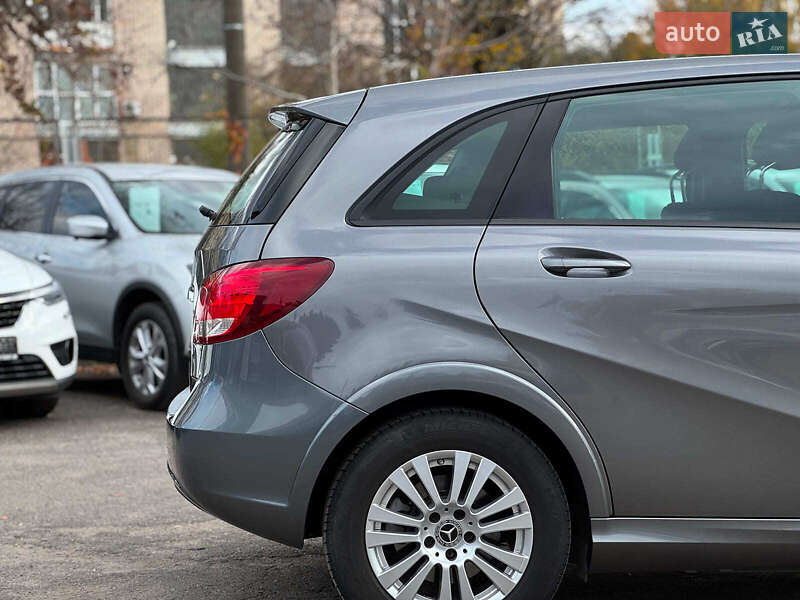 Хетчбек Mercedes-Benz B-Class 2017 в Вінниці фото 10 Хетчбек Mercedes-Benz B-Class 2017 в Вінниці