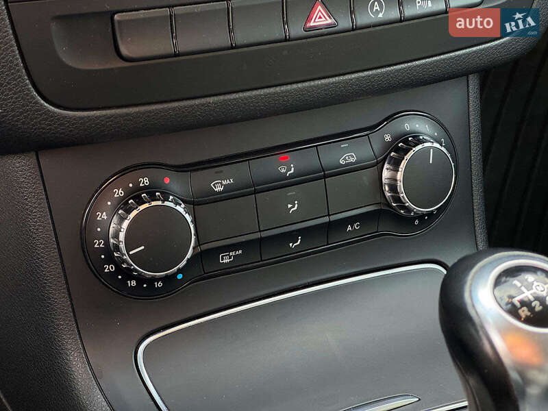 Хетчбек Mercedes-Benz B-Class 2017 в Вінниці фото 28 Хетчбек Mercedes-Benz B-Class 2017 в Вінниці