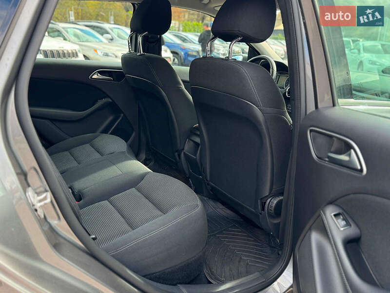 Хетчбек Mercedes-Benz B-Class 2017 в Вінниці фото 44 Хетчбек Mercedes-Benz B-Class 2017 в Вінниці