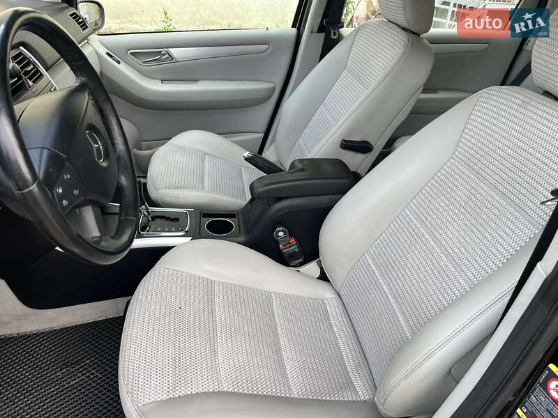 Хэтчбек Mercedes-Benz B-Class 2005 в Могилев-Подольске