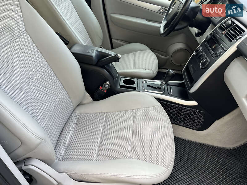 Хэтчбек Mercedes-Benz B-Class 2005 в Могилев-Подольске