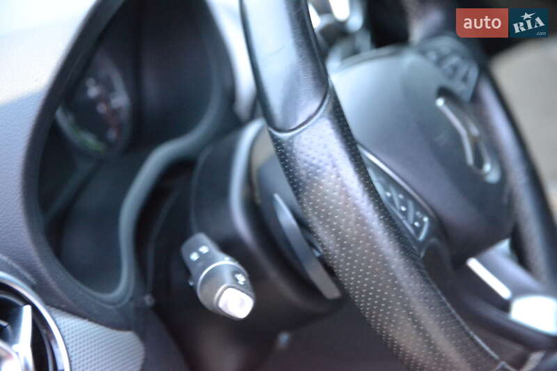Хэтчбек Mercedes-Benz B-Class 2015 в Луцке