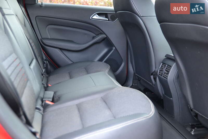 Хэтчбек Mercedes-Benz B-Class 2015 в Луцке