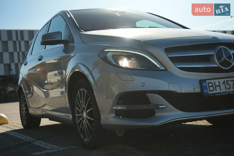 Хэтчбек Mercedes-Benz B-Class 2015 в Одессе