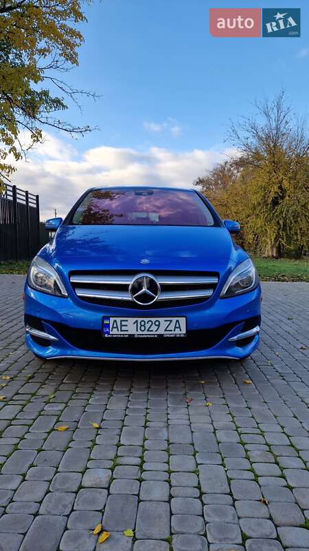 Mercedes-Benz B-Class 2015 Mercedes-Benz B-Class 2015