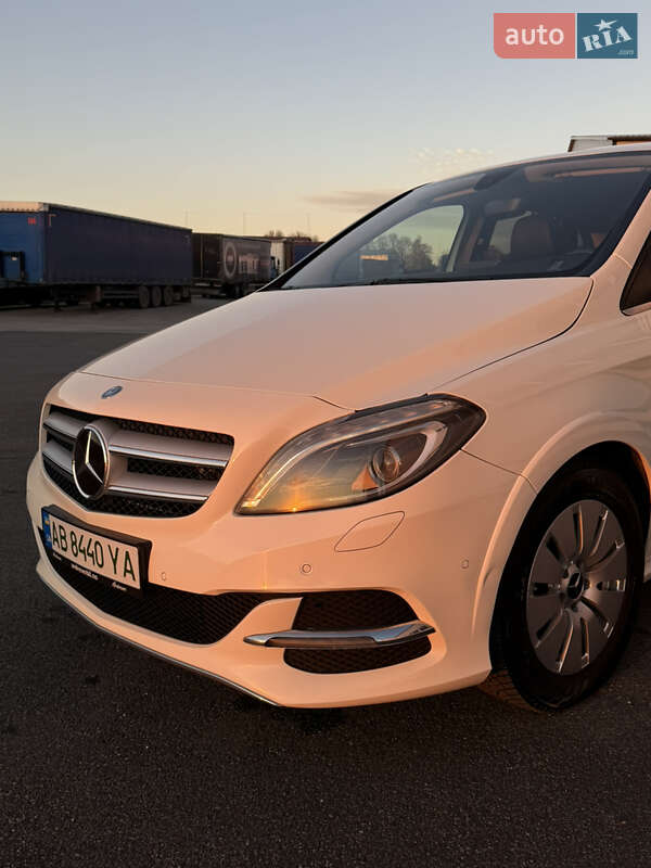 Хэтчбек Mercedes-Benz B-Class 2015 в Виннице фото 79 Хэтчбек Mercedes-Benz B-Class 2015 в Виннице