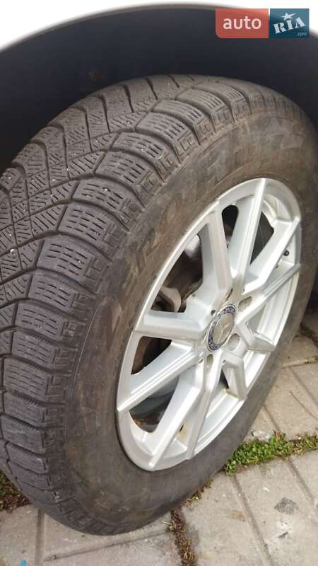 Хэтчбек Mercedes-Benz B-Class 2016 в Киеве