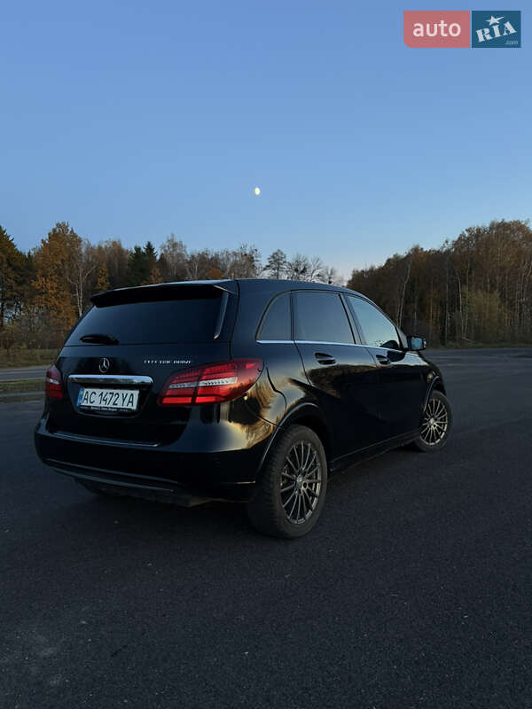 Хэтчбек Mercedes-Benz B-Class 2014 в Ковеле фото 7 Хэтчбек Mercedes-Benz B-Class 2014 в Ковеле