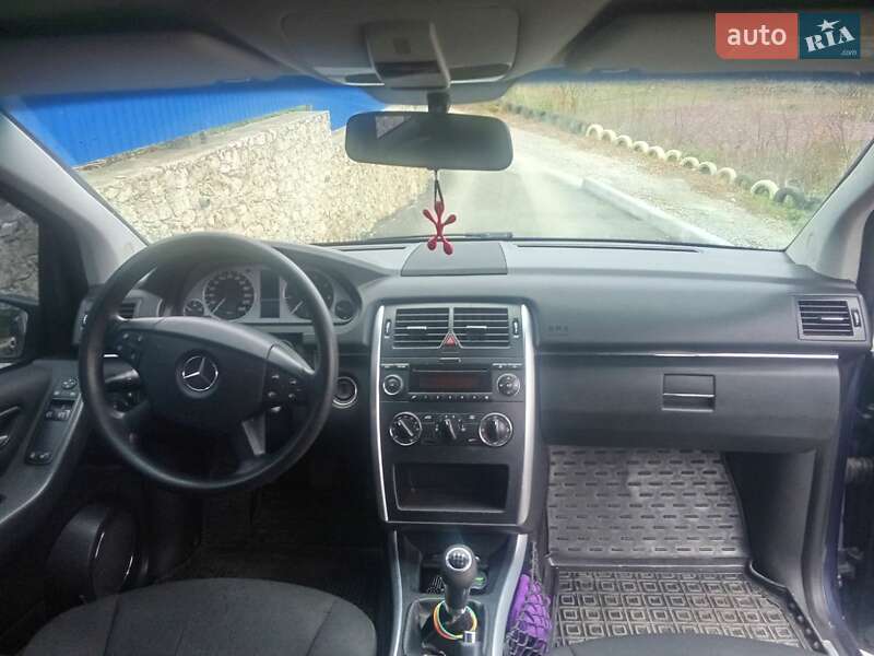 Хэтчбек Mercedes-Benz B-Class 2005 в Дунаевцах фото 4 Хэтчбек Mercedes-Benz B-Class 2005 в Дунаевцах