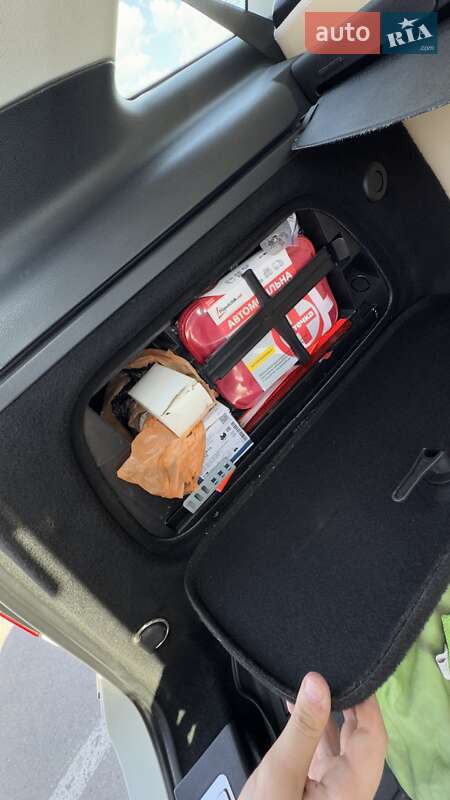 Хетчбек Mercedes-Benz B-Class 2009 в Дніпрі