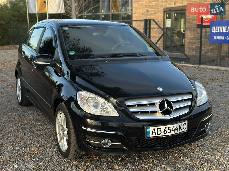 Хэтчбек Mercedes-Benz B-Class 2010 в Виннице фото 6 Хэтчбек Mercedes-Benz B-Class 2010 в Виннице