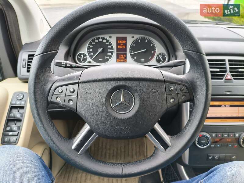 Хэтчбек Mercedes-Benz B-Class 2010 в Киеве фото 16 Хэтчбек Mercedes-Benz B-Class 2010 в Киеве