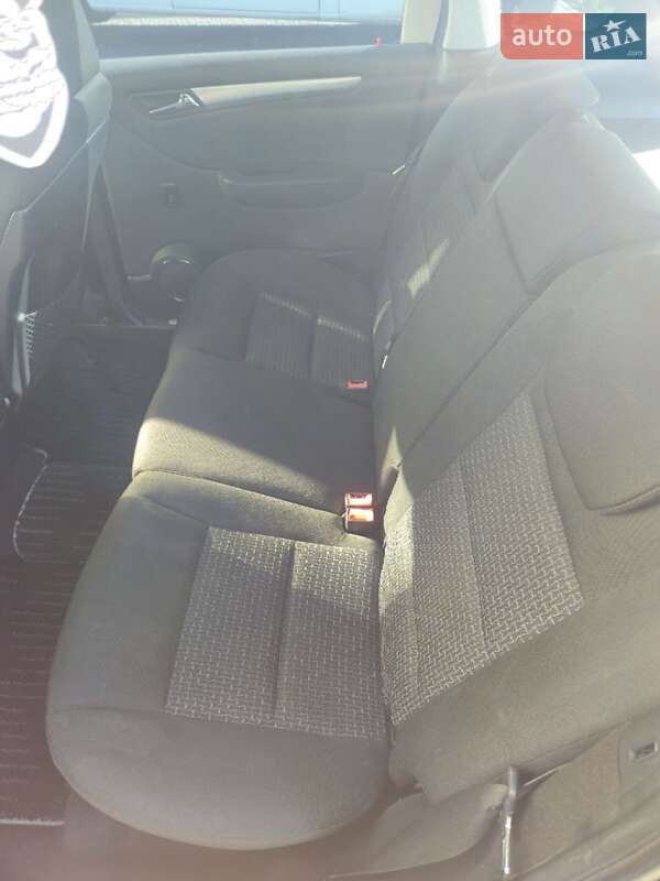 Хэтчбек Mercedes-Benz B-Class 2009 в Старой Синяве