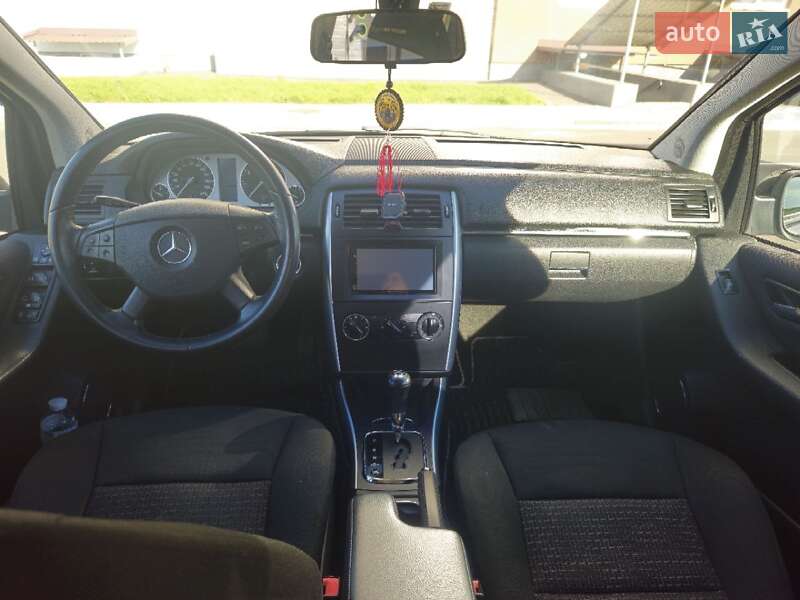 Хэтчбек Mercedes-Benz B-Class 2009 в Старой Синяве