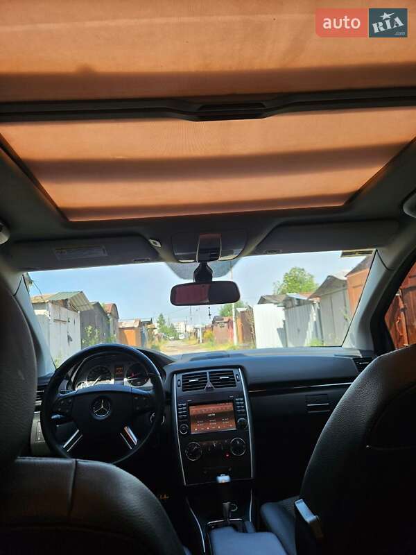 Хетчбек Mercedes-Benz B-Class 2011 в Буковеле фото 6 Хетчбек Mercedes-Benz B-Class 2011 в Буковеле