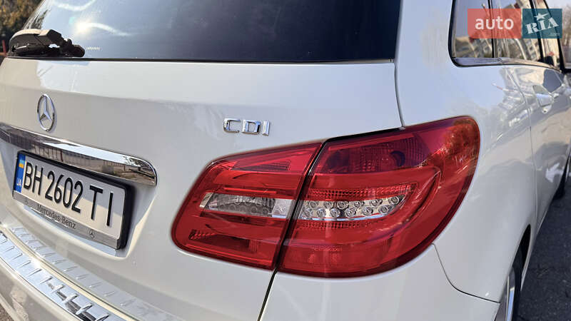 Хетчбек Mercedes-Benz B-Class 2014 в Одесі фото 33 Хетчбек Mercedes-Benz B-Class 2014 в Одесі