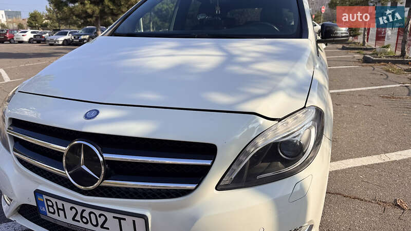 Хетчбек Mercedes-Benz B-Class 2014 в Одесі фото 39 Хетчбек Mercedes-Benz B-Class 2014 в Одесі
