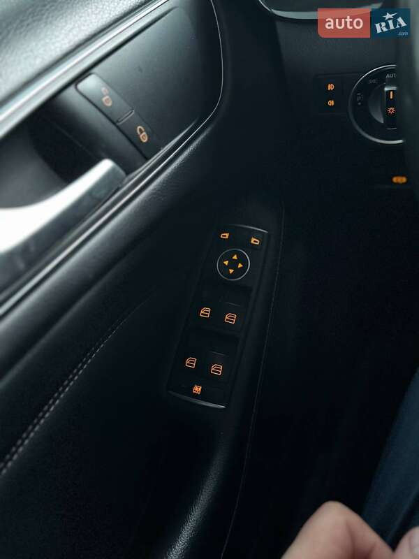 Хэтчбек Mercedes-Benz B-Class 2014 в Киеве фото 26 Хэтчбек Mercedes-Benz B-Class 2014 в Киеве