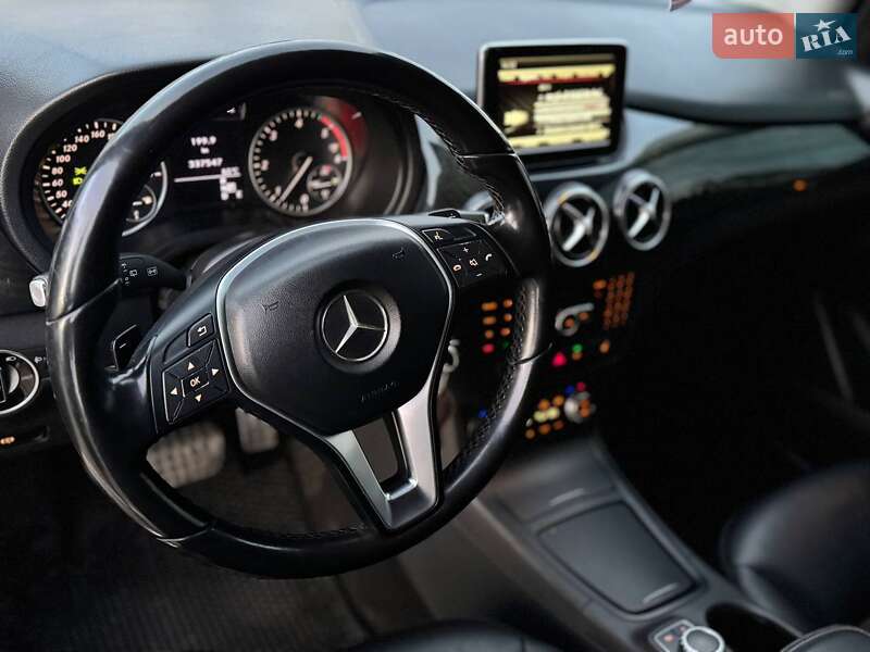 Хэтчбек Mercedes-Benz B-Class 2014 в Киеве фото 28 Хэтчбек Mercedes-Benz B-Class 2014 в Киеве