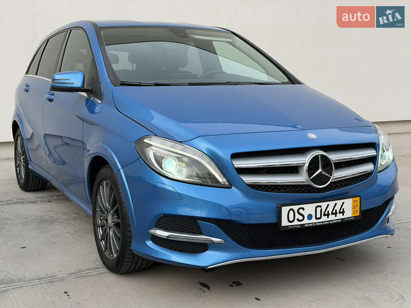 Хэтчбек Mercedes-Benz B-Class 2016 в Луцке фото 2 Хэтчбек Mercedes-Benz B-Class 2016 в Луцке