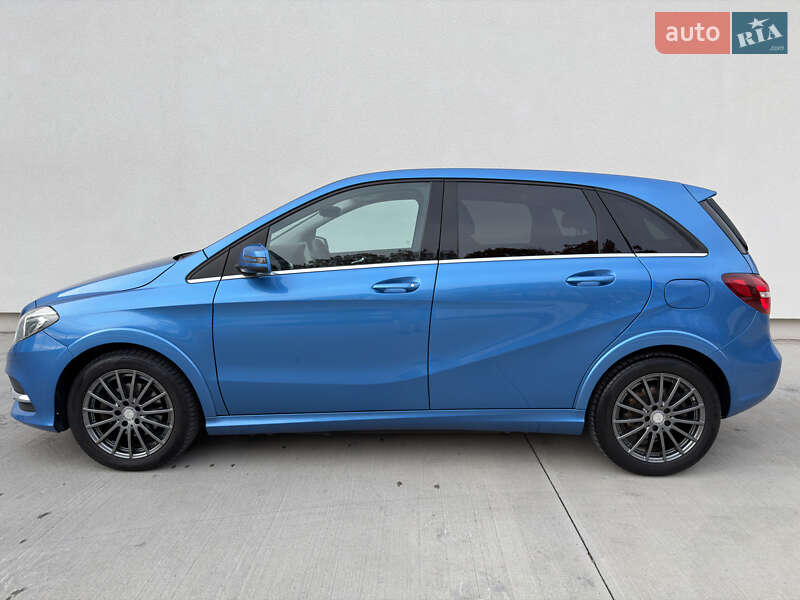 Хэтчбек Mercedes-Benz B-Class 2016 в Луцке фото 6 Хэтчбек Mercedes-Benz B-Class 2016 в Луцке