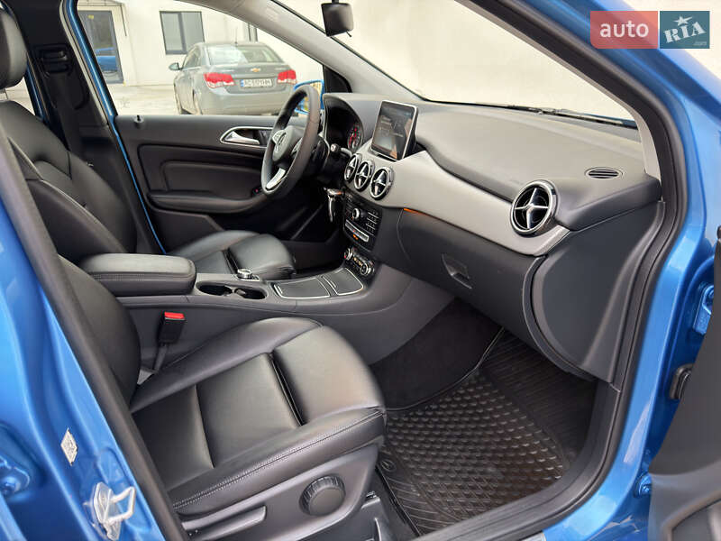 Хэтчбек Mercedes-Benz B-Class 2016 в Луцке фото 28 Хэтчбек Mercedes-Benz B-Class 2016 в Луцке