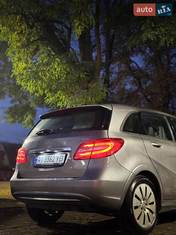 Хэтчбек Mercedes-Benz B-Class 2014 в Броварах