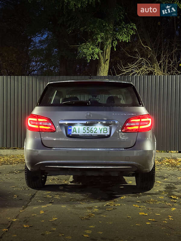 Хэтчбек Mercedes-Benz B-Class 2014 в Броварах