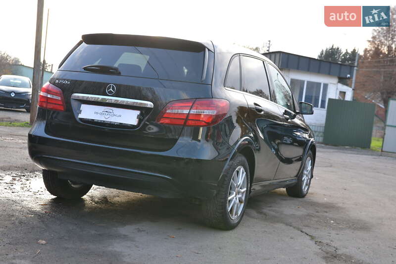 Хетчбек Mercedes-Benz B-Class 2017 в Луцьку фото 8 Хетчбек Mercedes-Benz B-Class 2017 в Луцьку